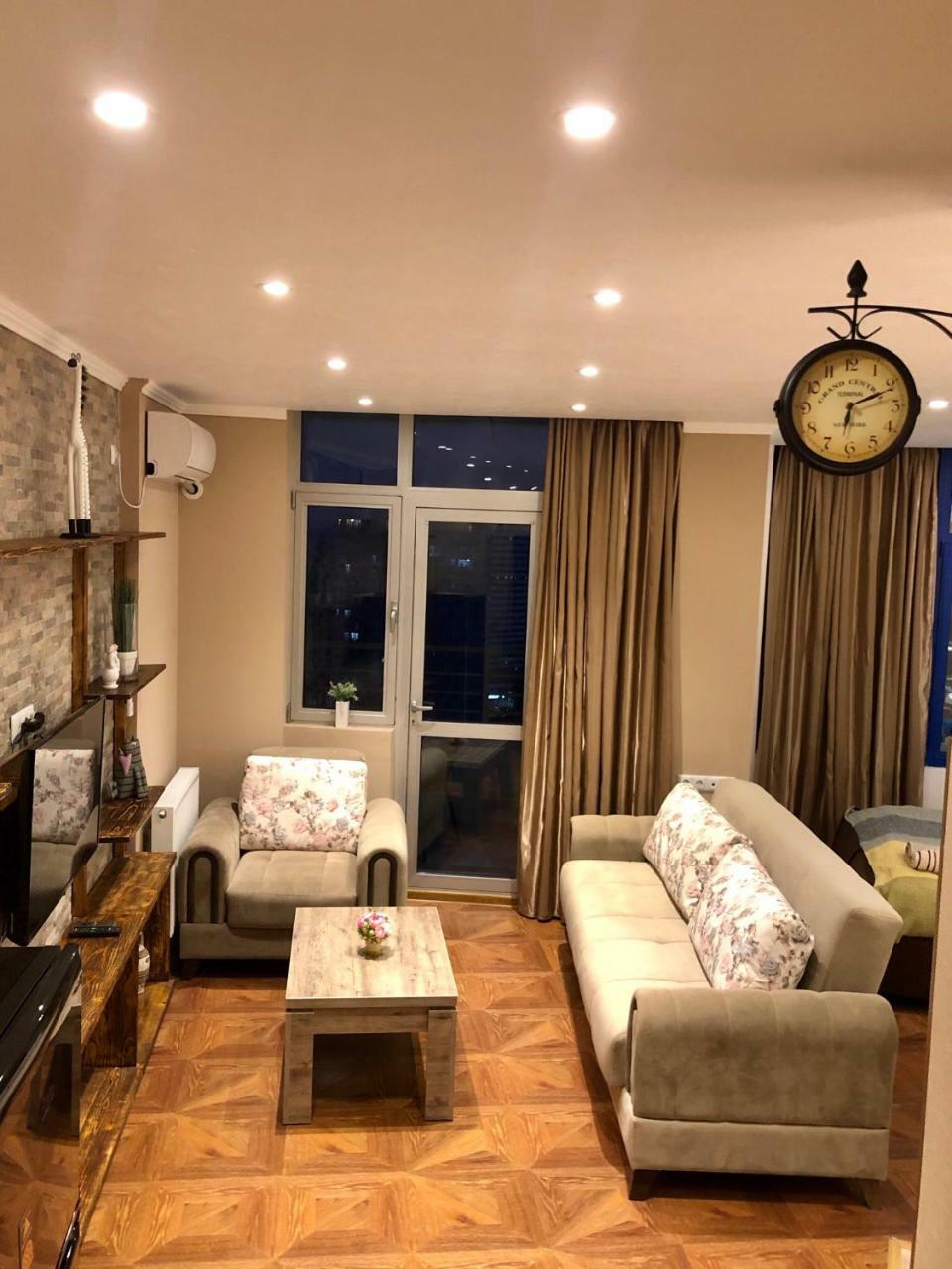 Cozy Bright Apartment With Amazing Sea View Batumi Ngoại thất bức ảnh