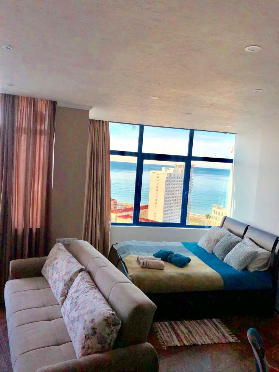 Cozy Bright Apartment With Amazing Sea View Batumi Ngoại thất bức ảnh