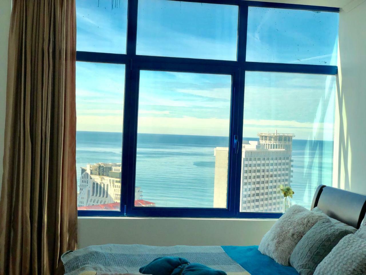 Cozy Bright Apartment With Amazing Sea View Batumi Ngoại thất bức ảnh