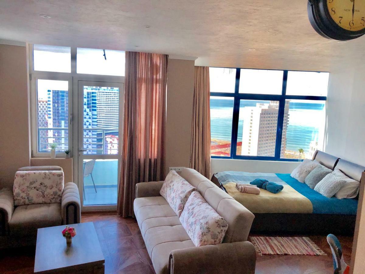Cozy Bright Apartment With Amazing Sea View Batumi Ngoại thất bức ảnh